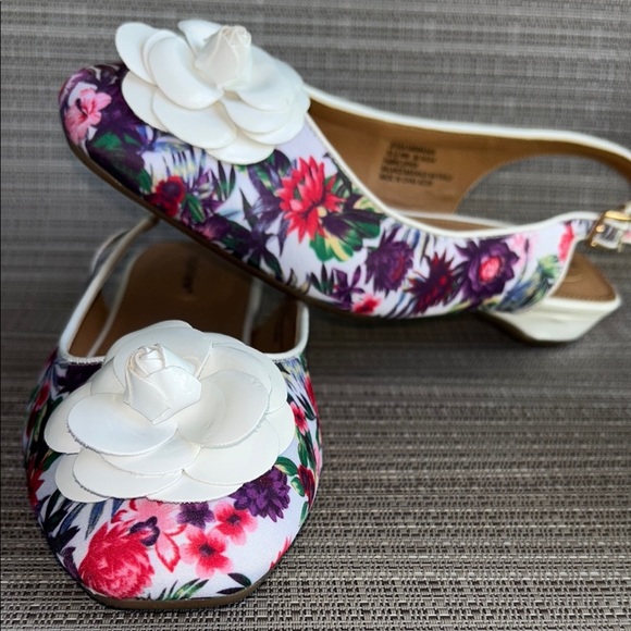Comfortview Floral Slingback Flats - Red, Purple, White - Picture 12 of 17